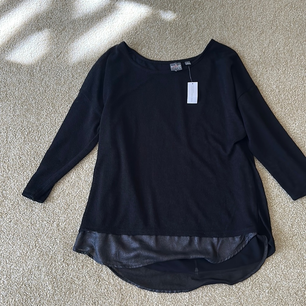 NWT black 3/4 sleeve top size small